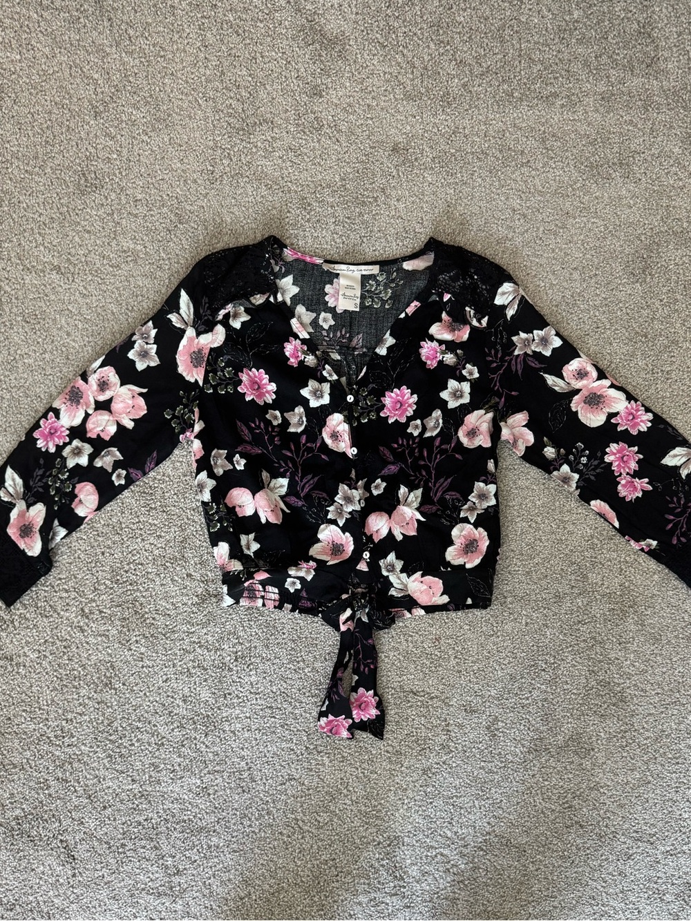 American Rag Black Floral Top, Size Small